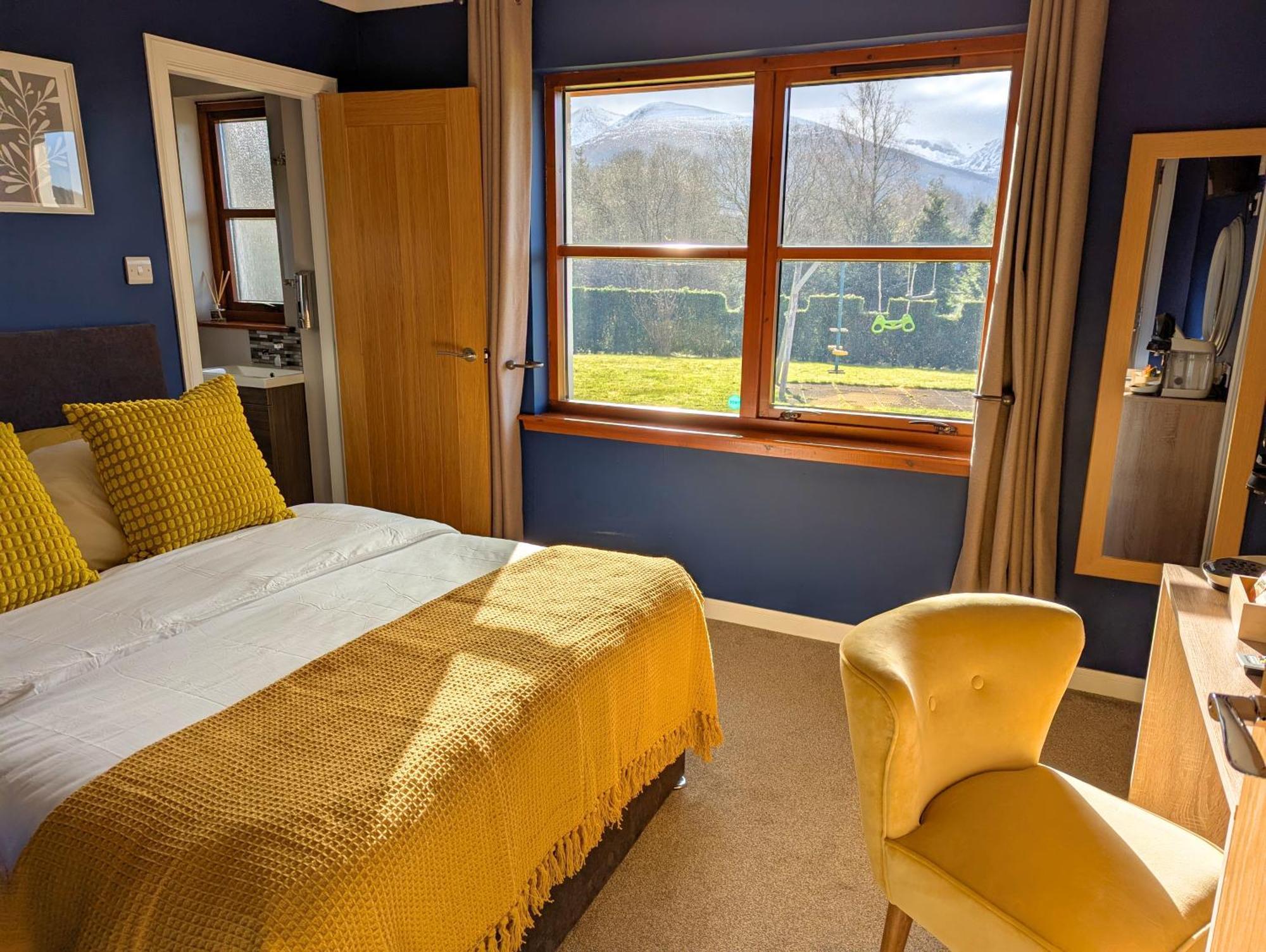 Mizpah Bed & Breakfast Near Ben Nevis Highlands Ройбридж Екстериор снимка