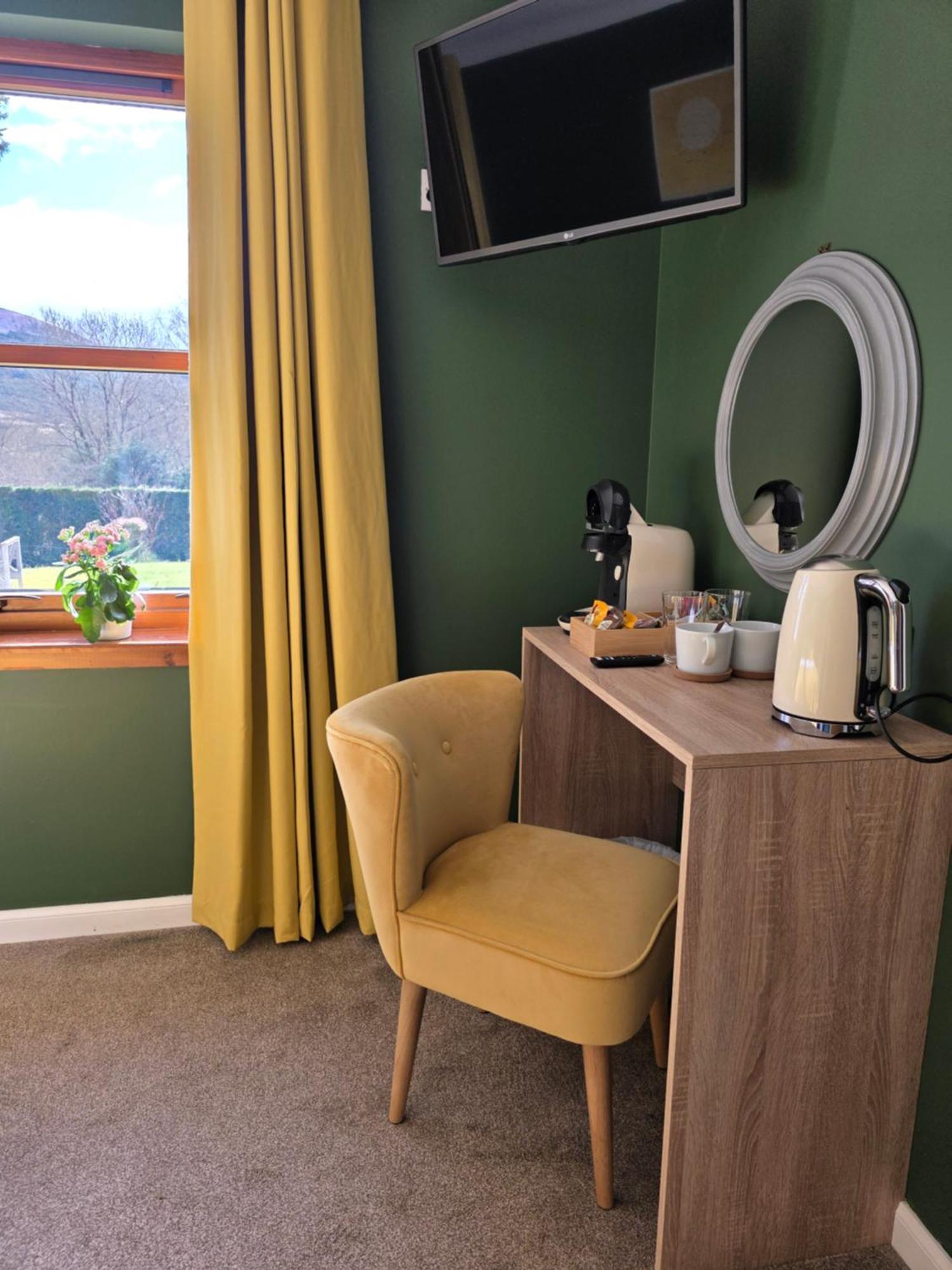 Mizpah Bed & Breakfast Near Ben Nevis Highlands Ройбридж Екстериор снимка